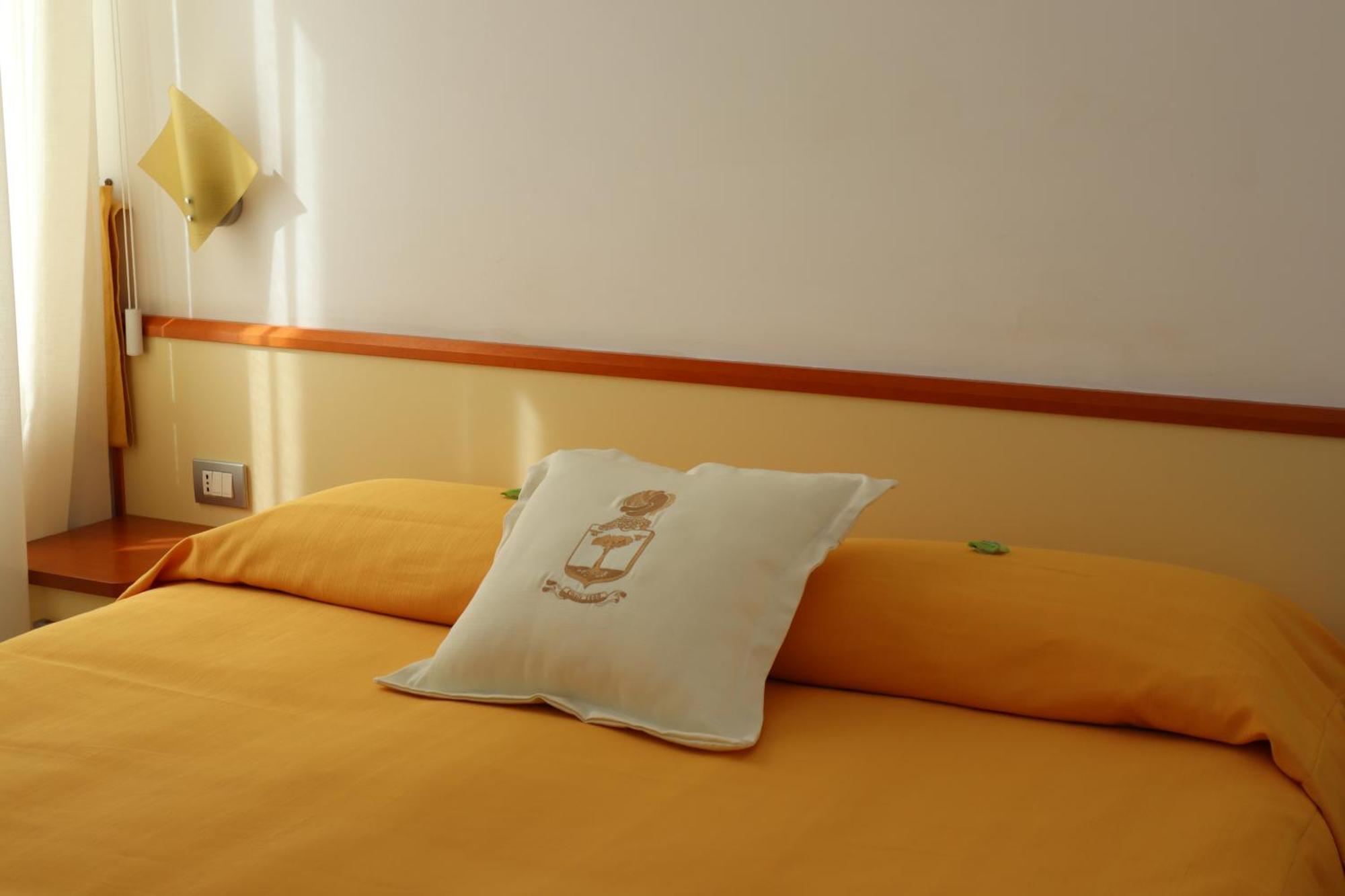 מאיורי Meuble Casa Mannini Rooms מראה חיצוני תמונה