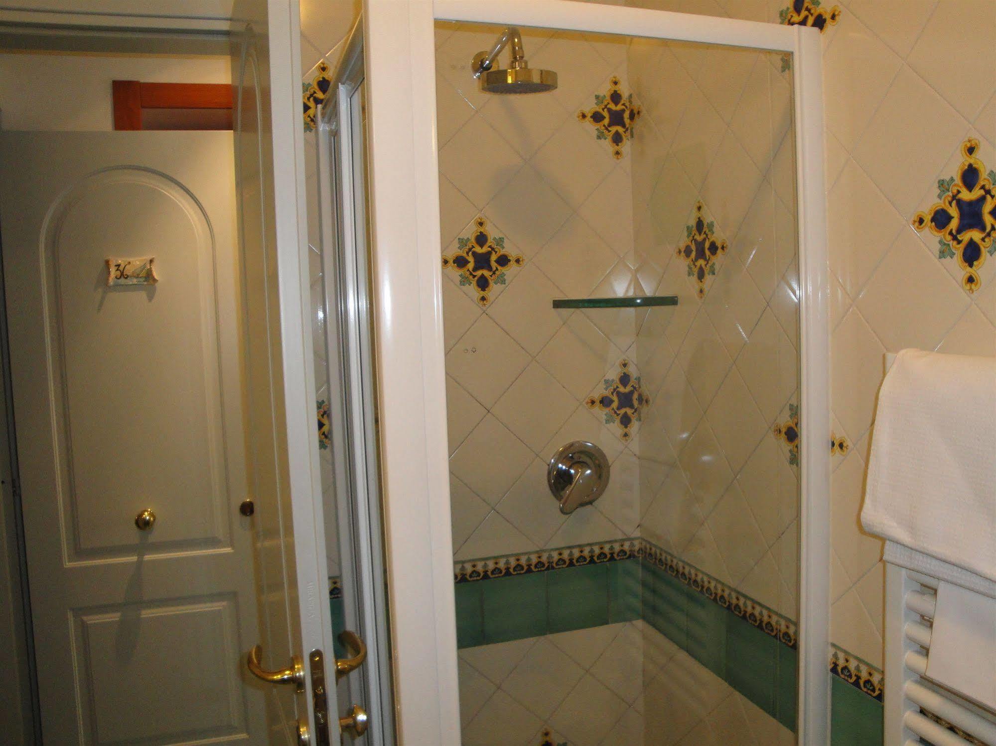 מאיורי Meuble Casa Mannini Rooms מראה חיצוני תמונה