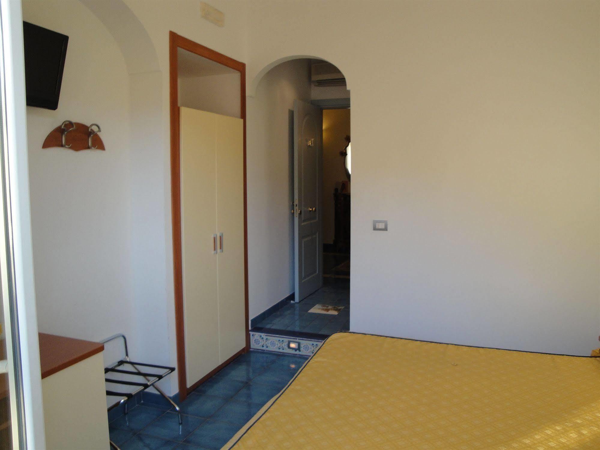 מאיורי Meuble Casa Mannini Rooms מראה חיצוני תמונה