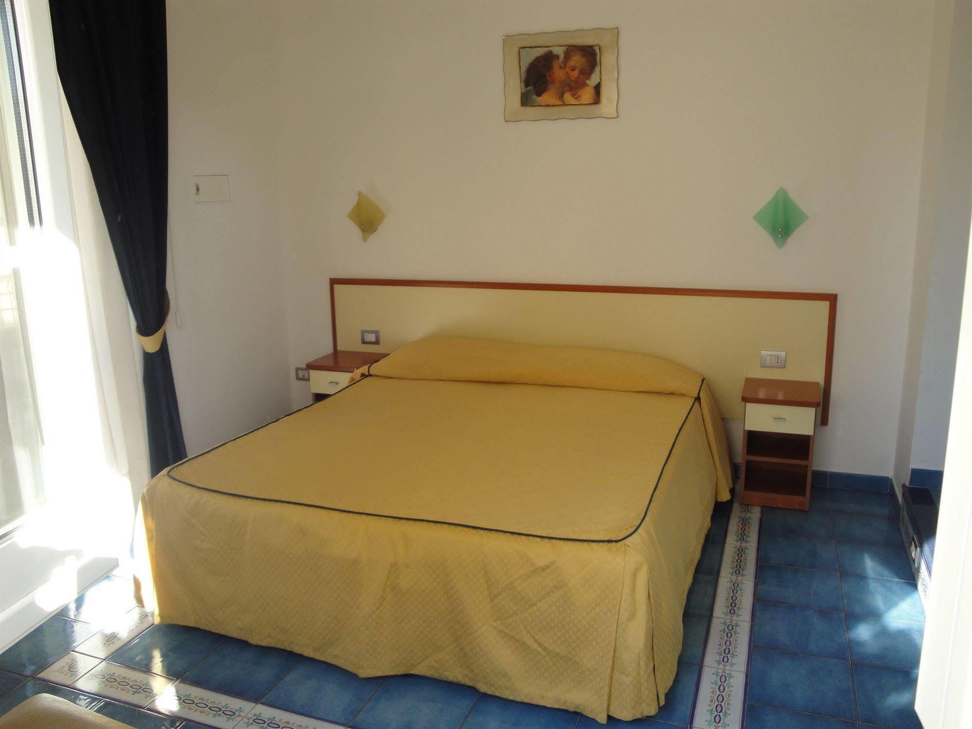 מאיורי Meuble Casa Mannini Rooms מראה חיצוני תמונה